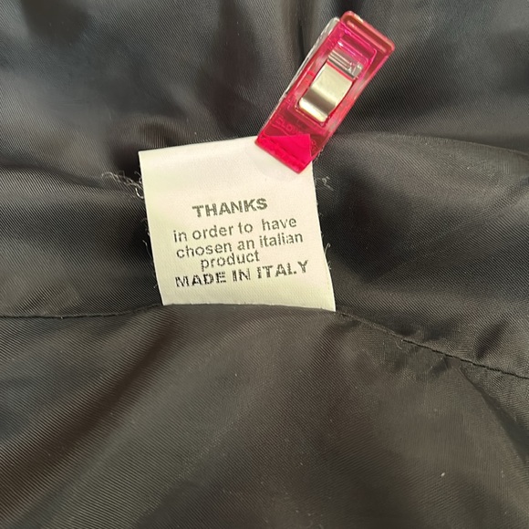 Italian designer  Grey Jacket with Attachable b&w shirt trim faux fur collar - Picture 9 of 13